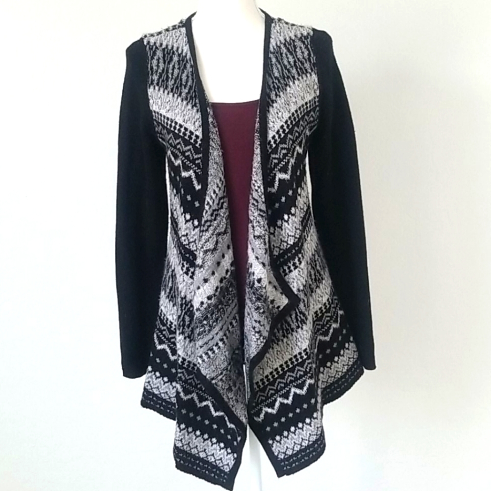 NWT ADVENTURA Striped Knit Cardigan